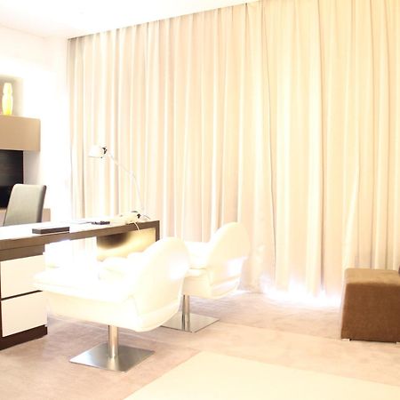 Wyndham Garden Yuhuan Downtown Hotel Tajcsou Kültér fotó